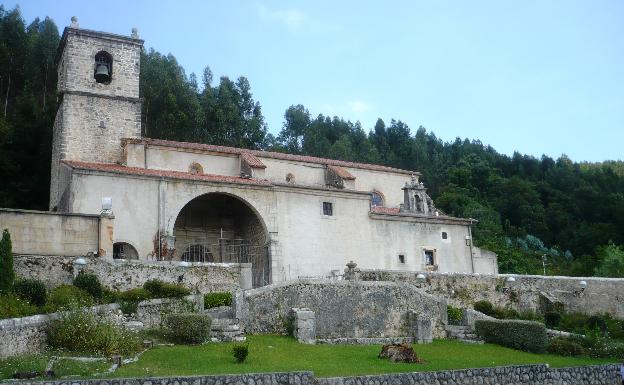 Argoños mejora la iglesia de San Salvador y el entorno del cementerio