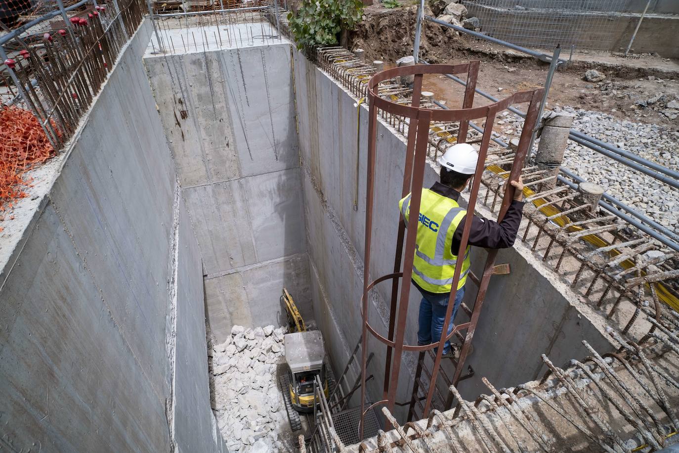 Las obras para unir el Pasaje de Peña y el Cabildo se atrasan por la aparición de restos de la antigua cárcel