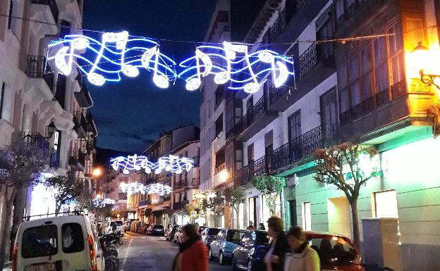 Castro iluminará sus Navidades y Carnavales con un presupuesto de 55.520 euros