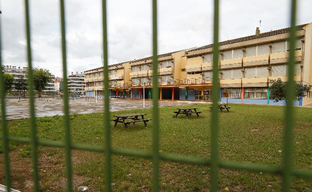 Abascal rechaza la petición de Santoñeses de instalar filtros Hepa en los aulas de los colegios