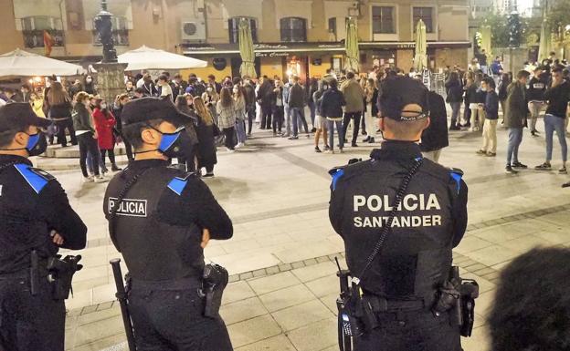 Sierrallana volverá a acoger pacientes covid en su UCI y la actividad quirúrgica ya se resiente