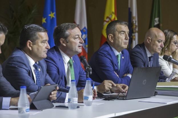 El Racing insiste en que la junta sea presencial