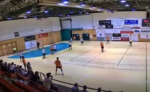 El Bathco Torrelavega se deja un punto en Zarauz