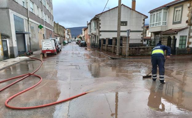 Campoo de Enmedio aprueba el reparto de las ayudas y donaciones a los afectados por las riadas de 2019