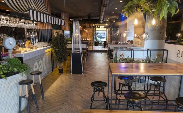 El Gobierno de Cantabria prorroga dos semanas el cierre del interior de los locales de hostelería