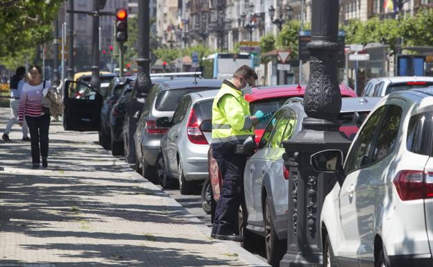 Nalda le aclara al PSOE que lo que se pretende ampliar a cuatro horas es el límite de estacionamiento OLA