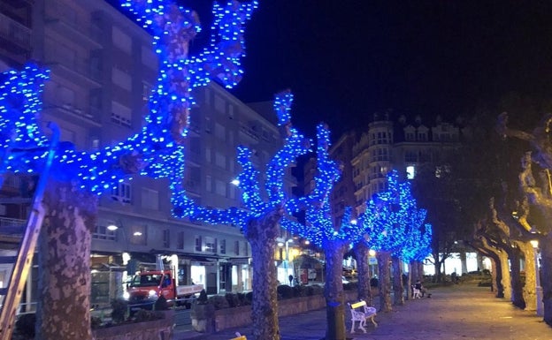 Castro da la bienvenida al ambiente navideño