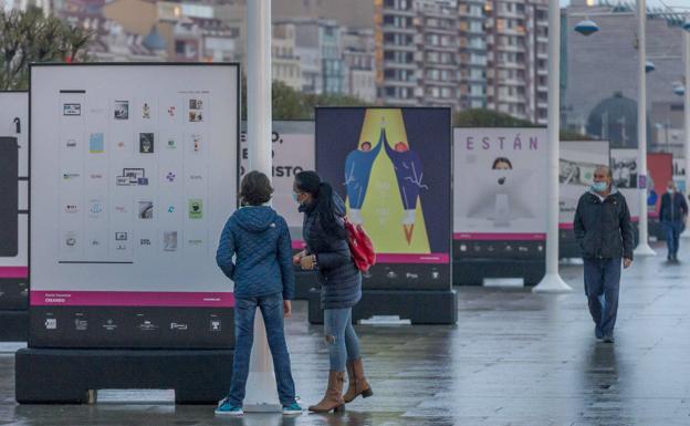 Las diseñadoras gráficas expanden su talento por el Paseo Marítimo