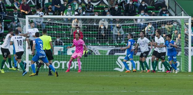 La defensa menos goleada de las tres primeras categorías