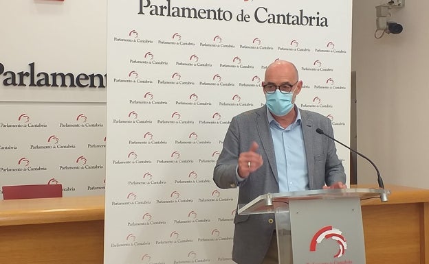 Ciudadanos declara «tránsfuga» a Fuentes y el alcalde de Marina de Cudeyo se mantendrá «fiel» al pacto de gobierno