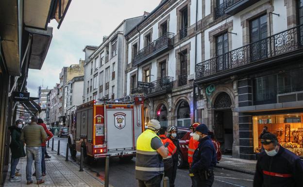 Una obra en Joaquín Hoyos provoca el desplome de un suelo sin causar heridos