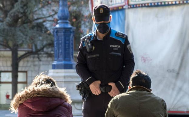 143 denuncias el fin de semana en Santander por gente que se saltó las restricciones