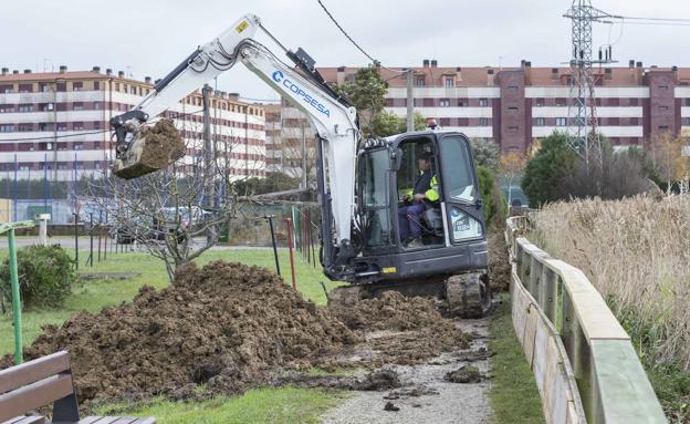 El río Deva alcanza el nivel de 'seguimiento' y se desborda en algunos puntos de Liébana