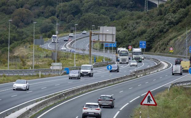 Investigado un joven que circuló a 179 km/h por una vía interurbana de Castro con límite de 80 km/h