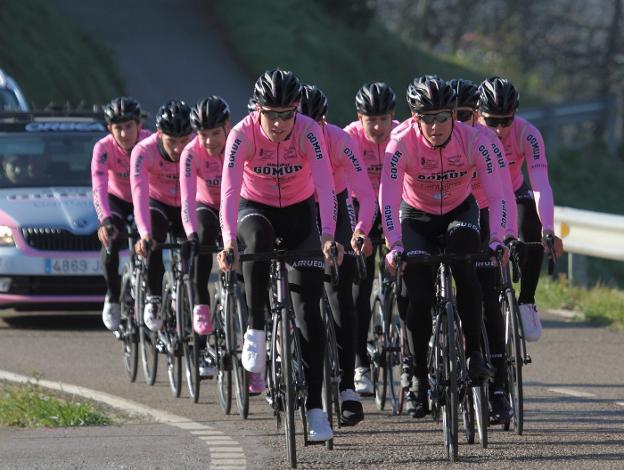 Una década de rosa en la carretera