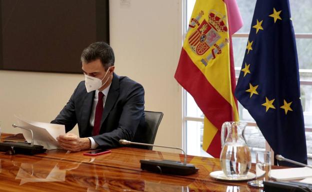 Sánchez comienza a marcar límites a Iglesias