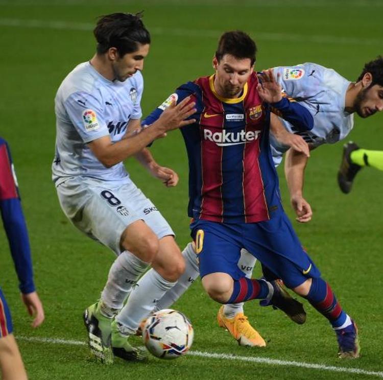 Vídeo: El Barcelona deja escapar dos puntos ante el Valencia