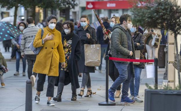 Cantabria contiene los contagios a la espera de la incidencia navideña