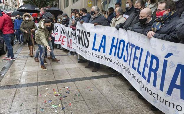 Cuevas: «El Gobierno olvida que muchos locales no tienen terraza»