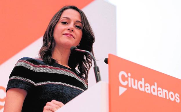 Arrimadas carga contra Sánchez por priorizar indultos en lugar de ayudas