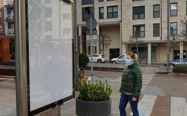 El Astillero instala nuevas marquesinas con información cultural y turística