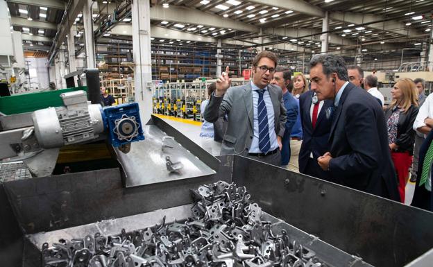 Industria subvenciona el ahorro energético de Edscha en su producción de bisagras