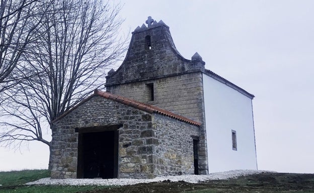 La ermita de la Virgen del Camino de Hoz de Anero, cerca de resplandecer