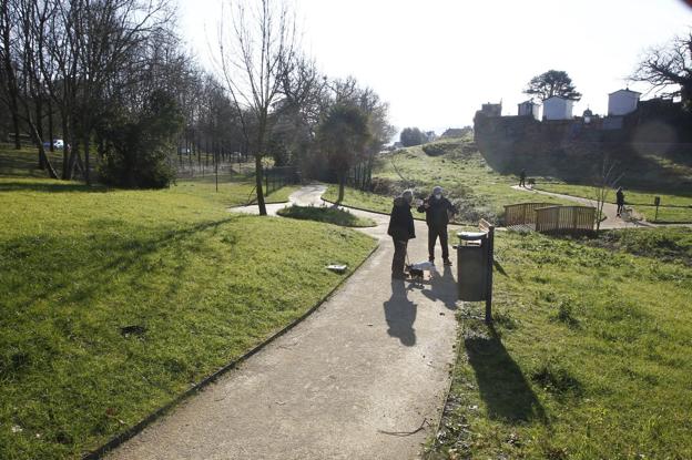 Torrelavega proyecta la segunda fase del parque de Miravalles, el mayor de la ciudad