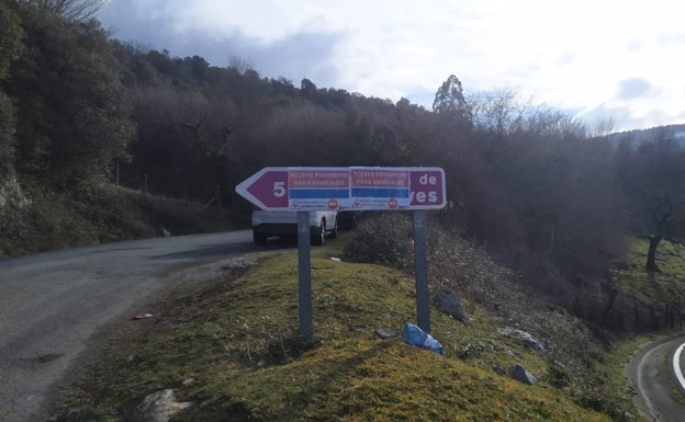 Guriezo prohíbe el acceso en coche al Alto de Las Nieves por el temporal