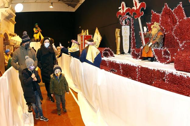 La cabalgata estática de los Reyes Magos registró más de 6.000 visitas