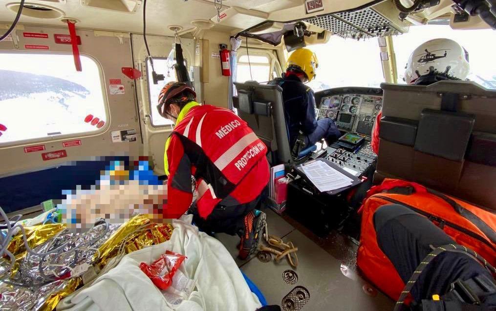 Herido de gravedad un trabajador de Renfe al ser golpeado por un tren cuando reparaba las vías en Pozazal