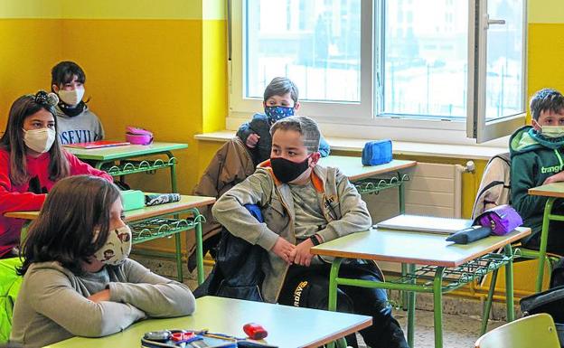 Los colegios pueden reducir la ventilación «en condiciones meteorológicas adversas»