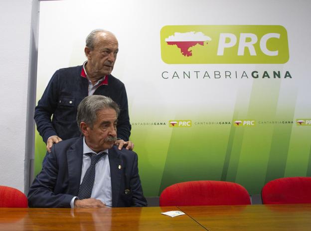 El jueves empieza la cuenta atrás para nombrar a Martín presidente del Puerto y a Marcano consejero de Industria