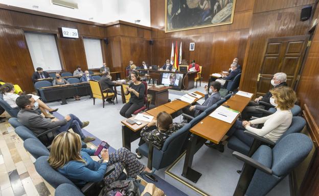 PSOE, PRC y Vox presentan un total de 190 enmiendas parciales a los Presupuestos del PP y Cs