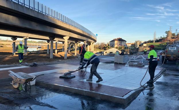 La entrada al pueblo de San Salvador se transforma