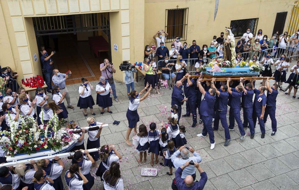 Sociedad: El regreso de las bodas y la improvisación forzada