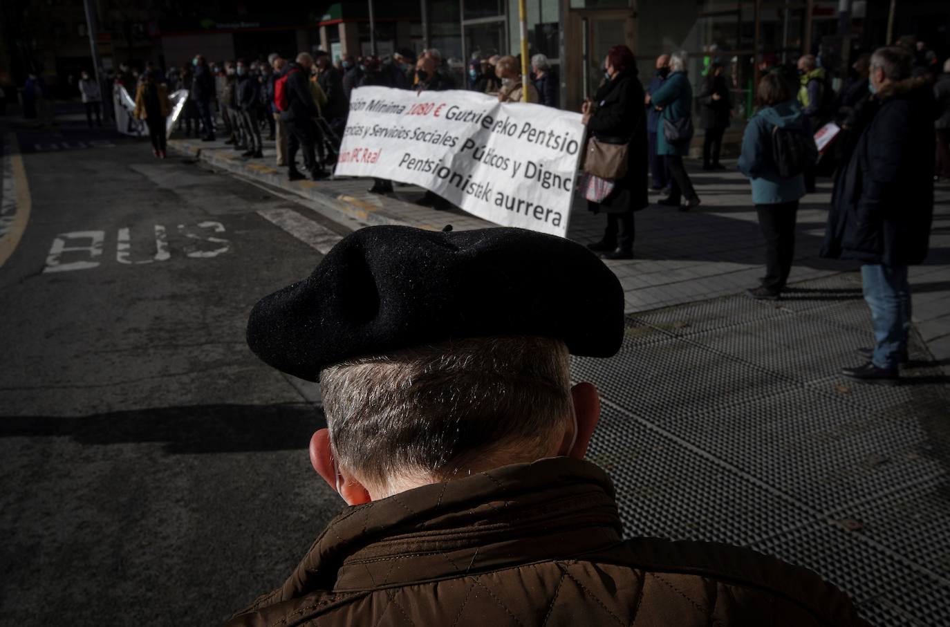 Escrivá aparca subir a 35 años el cálculo de la pensión