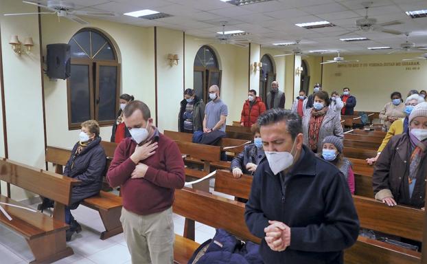 Católicos y protestantes se unen en un culto y rechazan el ataque que recibió un templo evangelista