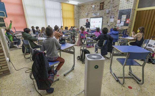 La semana lectiva deja un balance de 555 estudiantes en cuarentena preventiva por contacto estrecho