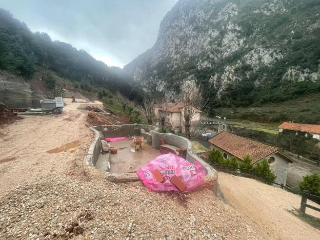 Las tres pozas termales del Balneario de La Hermida estarán operativas en Semana Santa