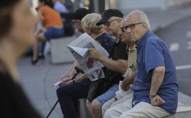 La nómina de las pensiones supera los 10.000 millones mensuales por primera vez