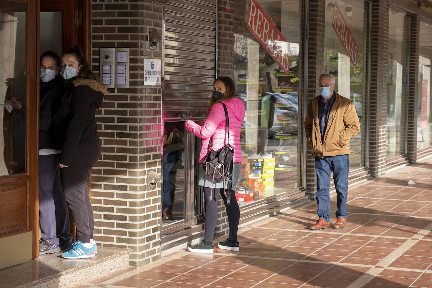 Primera jornada de confinamiento en Colindres