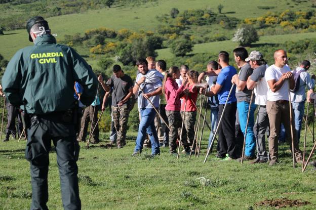 La familia del joven desaparecido en Campoo requiere la investigación de los móviles de los amigos