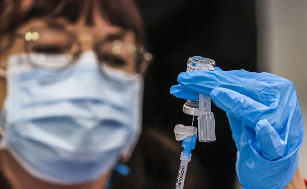 Ciudadanos Castro denuncia el comportamiento de aquellos cargos públicos que se han saltado el plan de vacunación