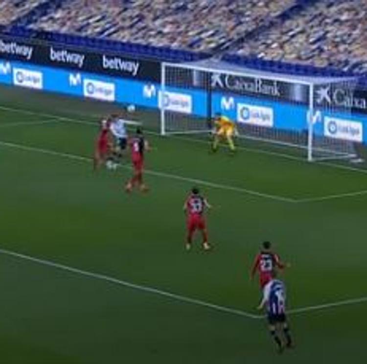 Vídeo: Espectacular remontada del Rayo en Cornellà ante el Espanyol