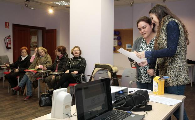 Torrelavega inicia un taller de empleo en el ámbito sociosanitario y hostelero