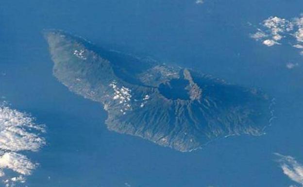 Detectan 140 terremotos en un volcán de la isla de La Palma