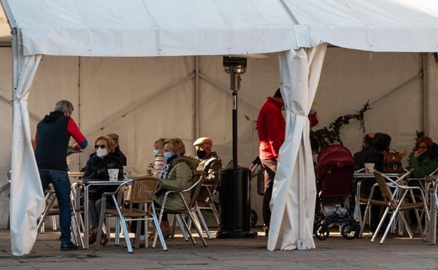 IU apremia al Ayuntamiento de Reinosa a que atienda la situación «crítica» de hosteleros y comerciantes