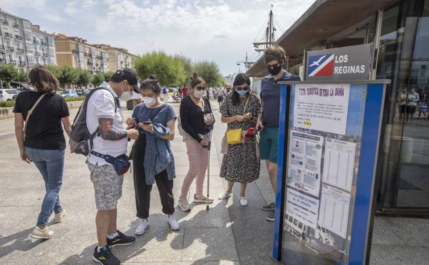 Revilla insiste, pese a las prevenciones desde Madrid, en la posibilidad de abrir el tránsito en Semana Santa