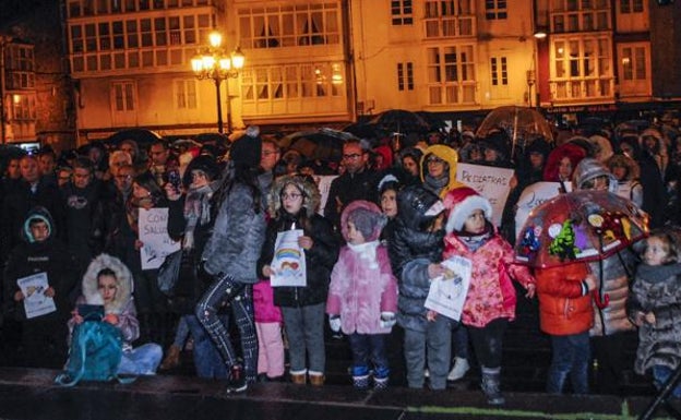 IU lamenta que Sanidad haya dejado a Campoo sin una nueva plaza de pediatra